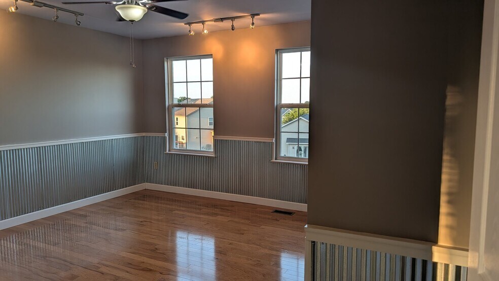 Building Photo - 3001 Kellerton Pl