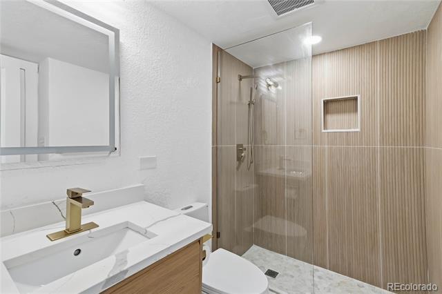 Building Photo - 3047 W 47th Ave