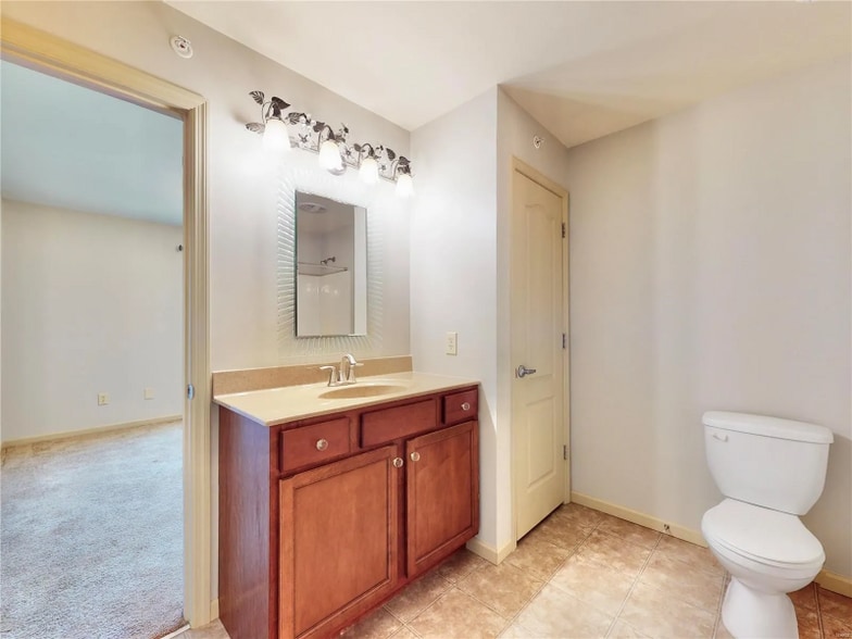 Building Photo - 5132 Welsh Dr