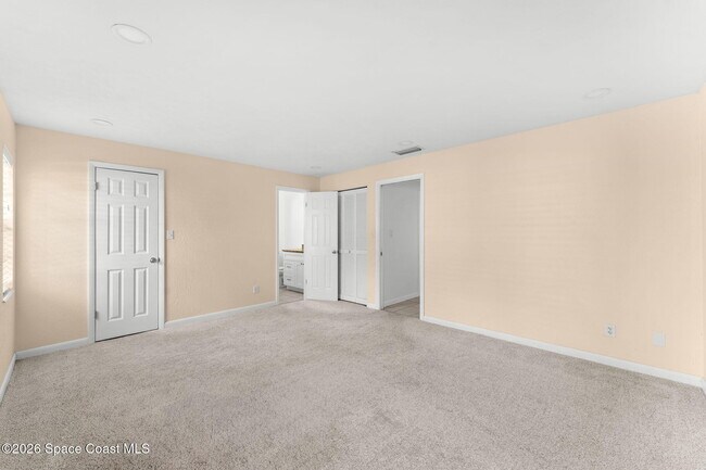 Building Photo - 247 Saldon Ln