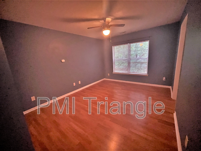 Building Photo - 2429 Valley Haven Dr