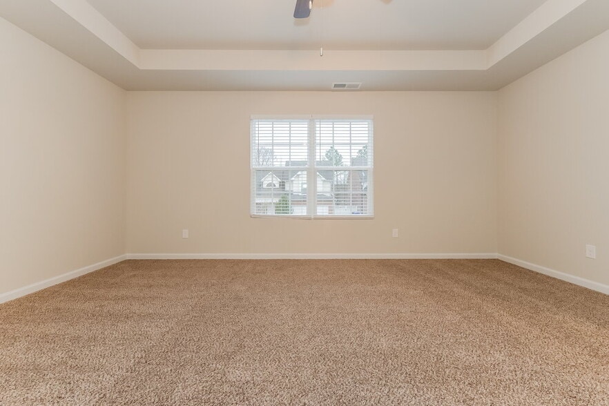 Building Photo - 180 Addy Ln