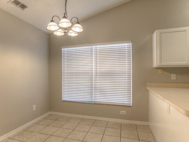 Building Photo - 3844 Becontree Pl