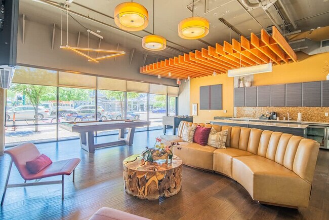 Building Photo - 1016 N 3rd St