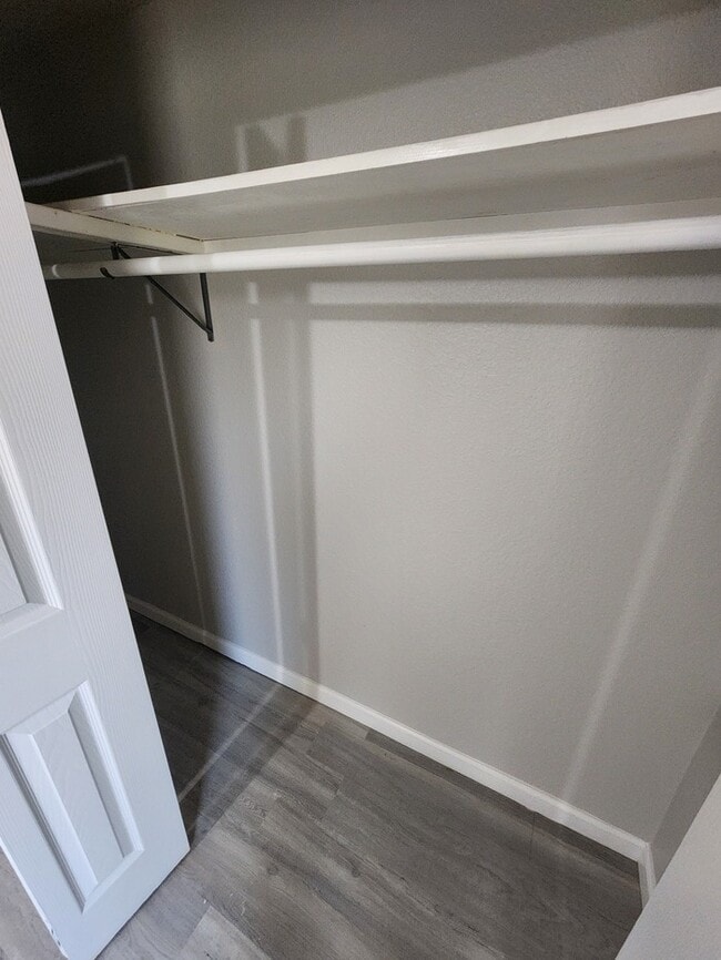 Building Photo - 205 Waverly Dr