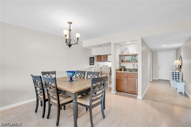 Building Photo - 4640 Chantelle Dr