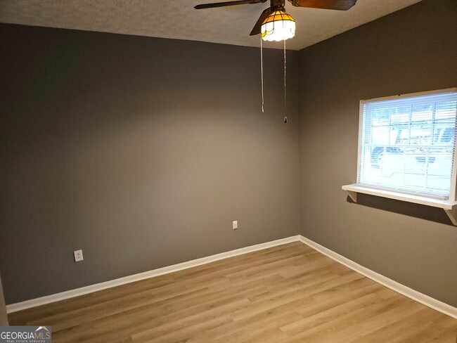 Building Photo - 2695 Sandtown Rd SW