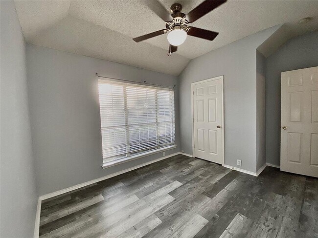 Building Photo - 103 Worchester Ln