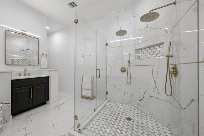 Building Photo - 409 Ridgetop Bend