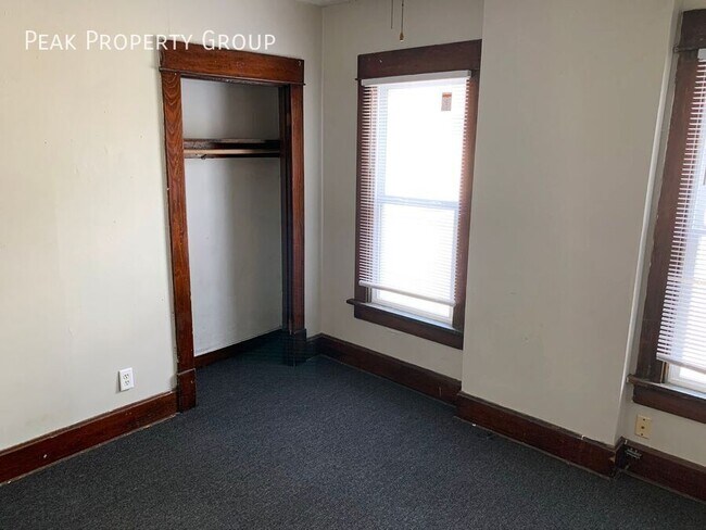 Building Photo - 293 E 14th Ave