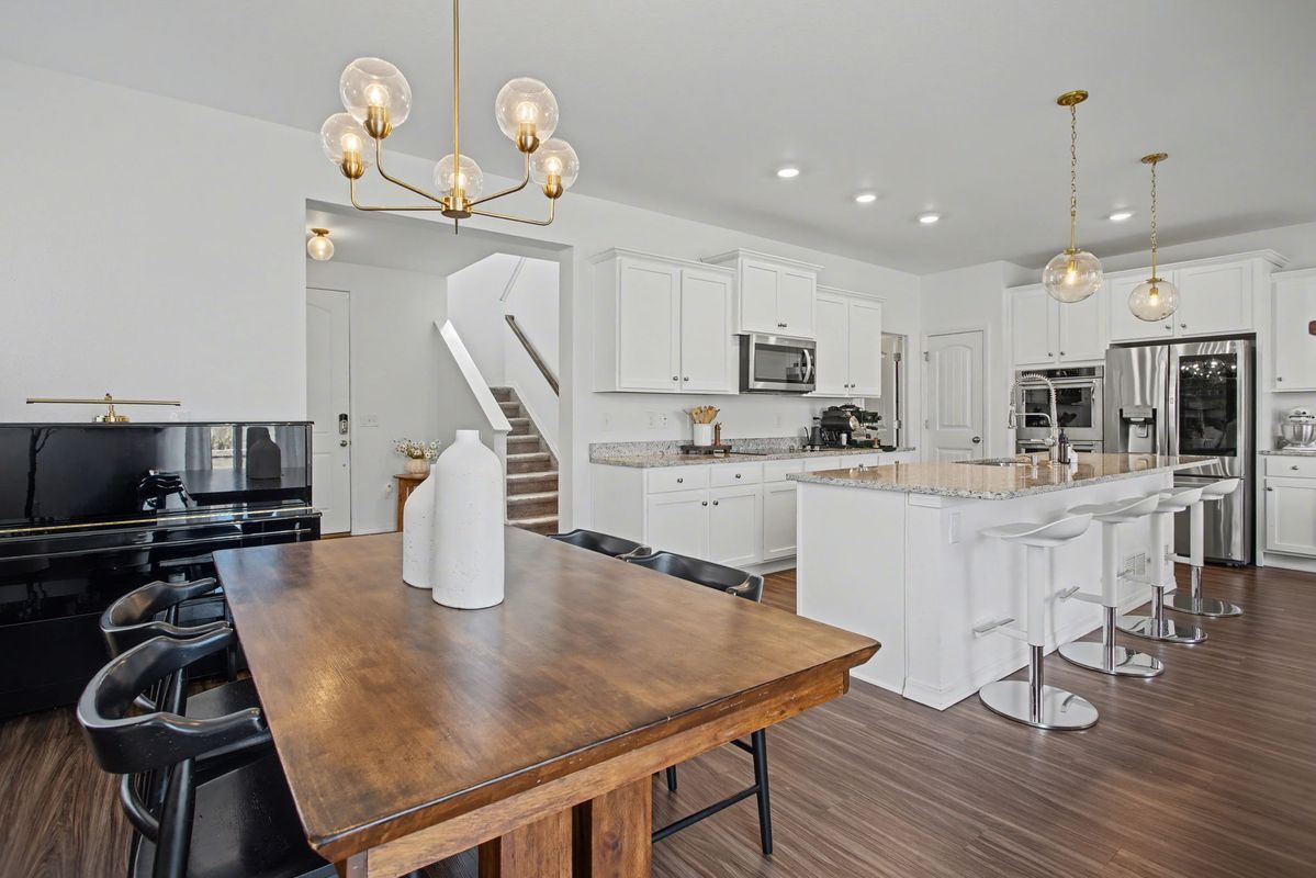 Building Photo - 5768 Heathland Terrace