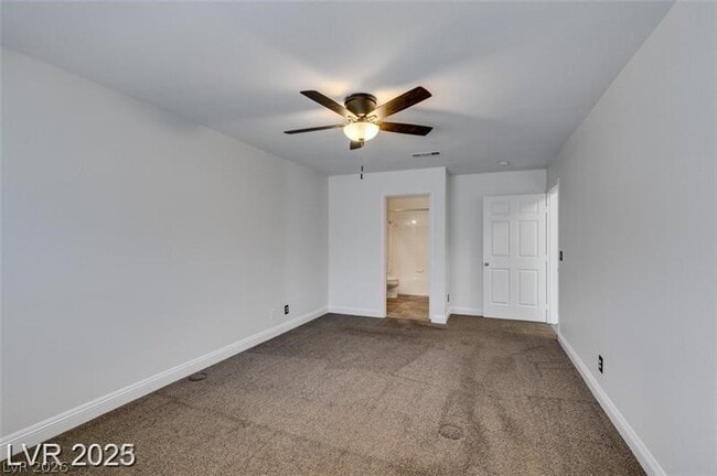 Building Photo - 2602 Country Maple Ave