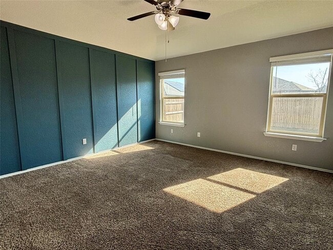 Building Photo - 111 Lillian Dr