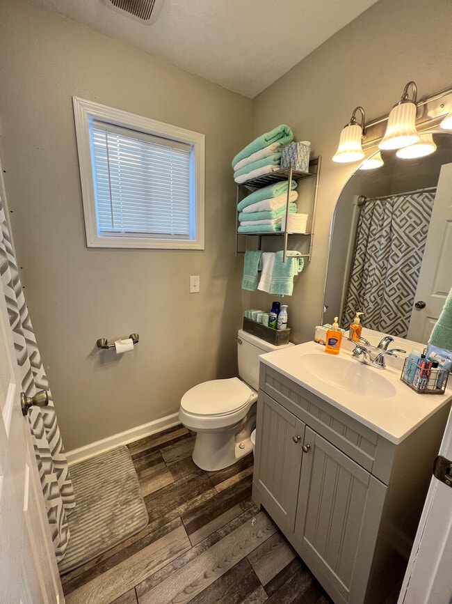 Building Photo - 3213 Willis St