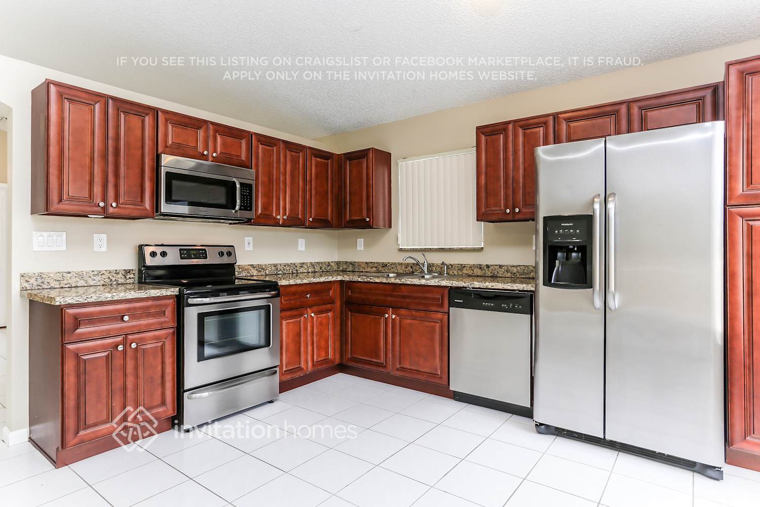 Building Photo - 1401 Banyan Cir
