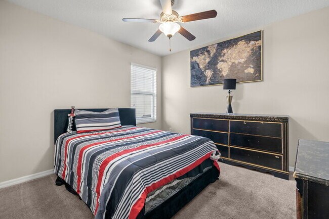 Building Photo - BEAUTIFUL Home For Rent in Cypress Creek!