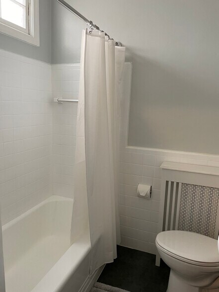 Building Photo - 2613 39th St NW