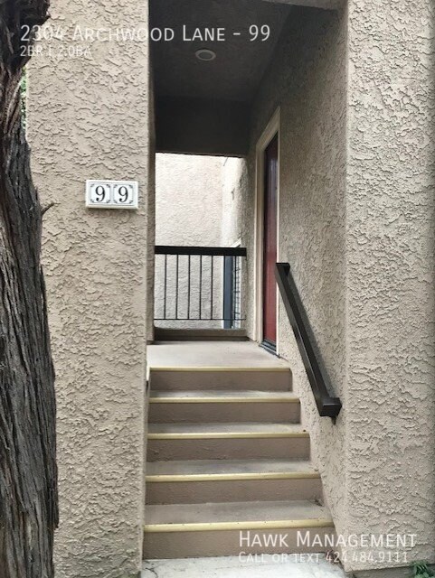 Building Photo - 2304 Archwood Ln