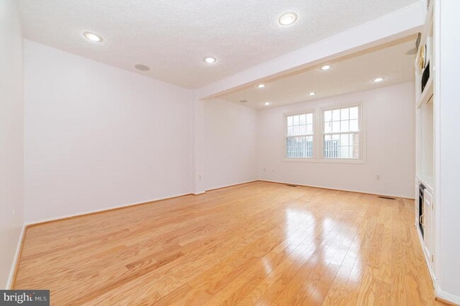 Building Photo - 5569 Caithness Ct