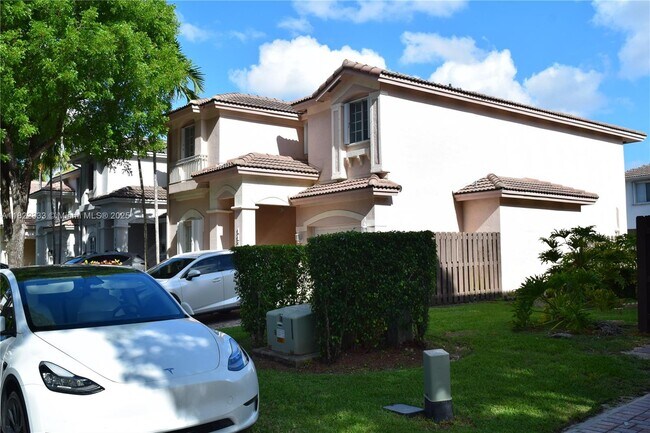 Building Photo - 11344 NW 73rd Terrace