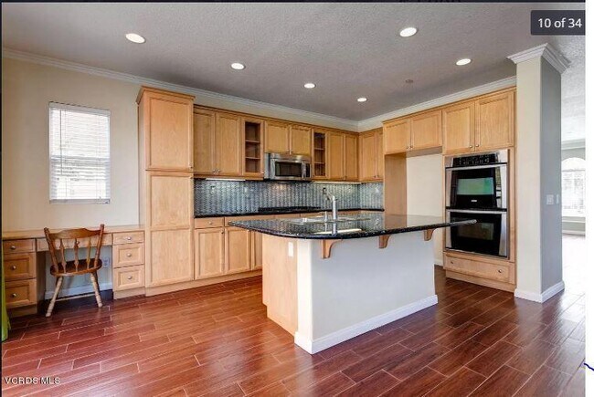 Building Photo - 329 Kiawah River Dr