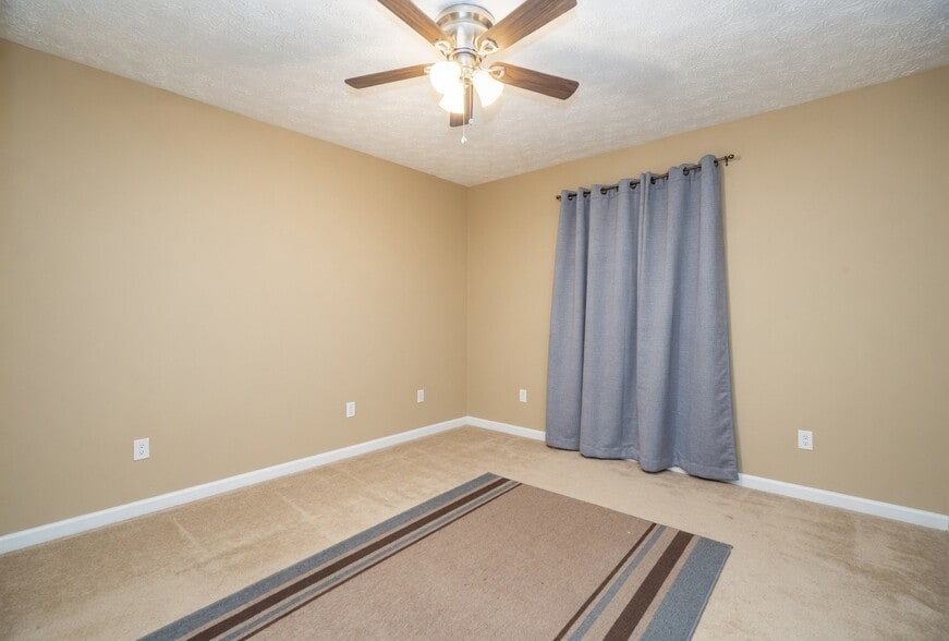 Building Photo - 408 Cedar Hollow Dr