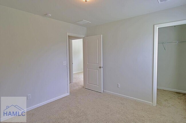 Building Photo - 56 Enclave Wy