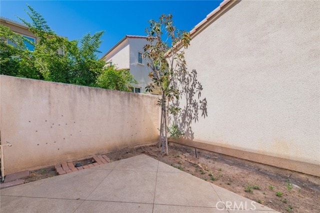 Building Photo - 65 Bell Chime