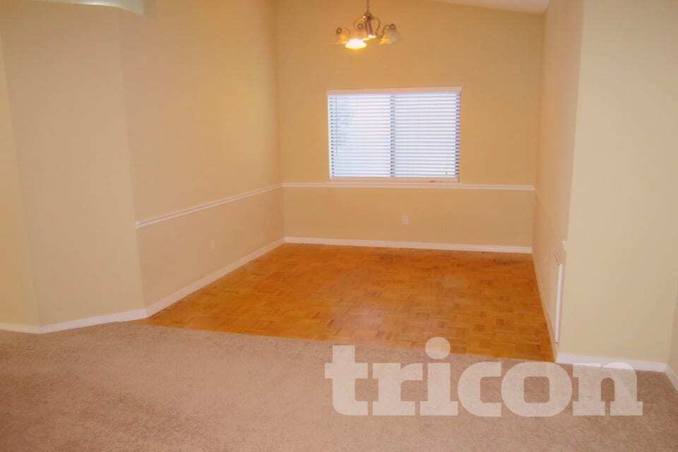 Building Photo - 3728 Mandarin Woods Dr N