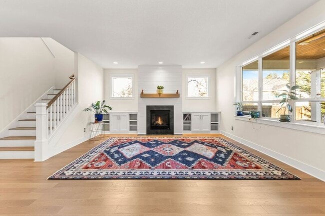 Building Photo - 4090 NE 6th Ave