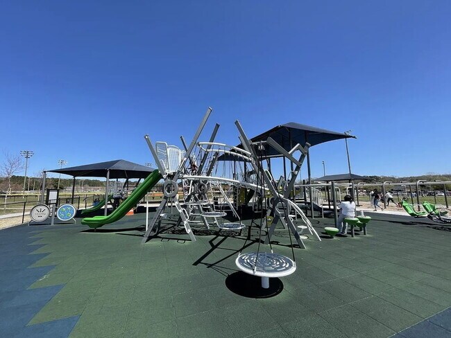 Building Photo - Corner-Lot Luxury Living in Bridlewood Far...