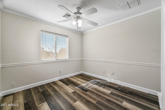 Building Photo - 4046 S Tatum Ln
