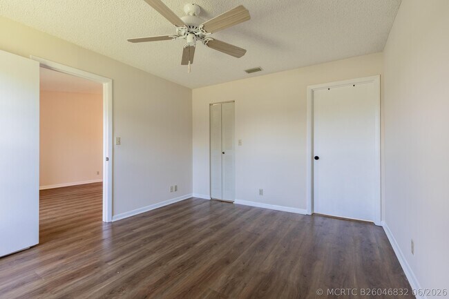 Building Photo - 9449 Boca Cove Cir