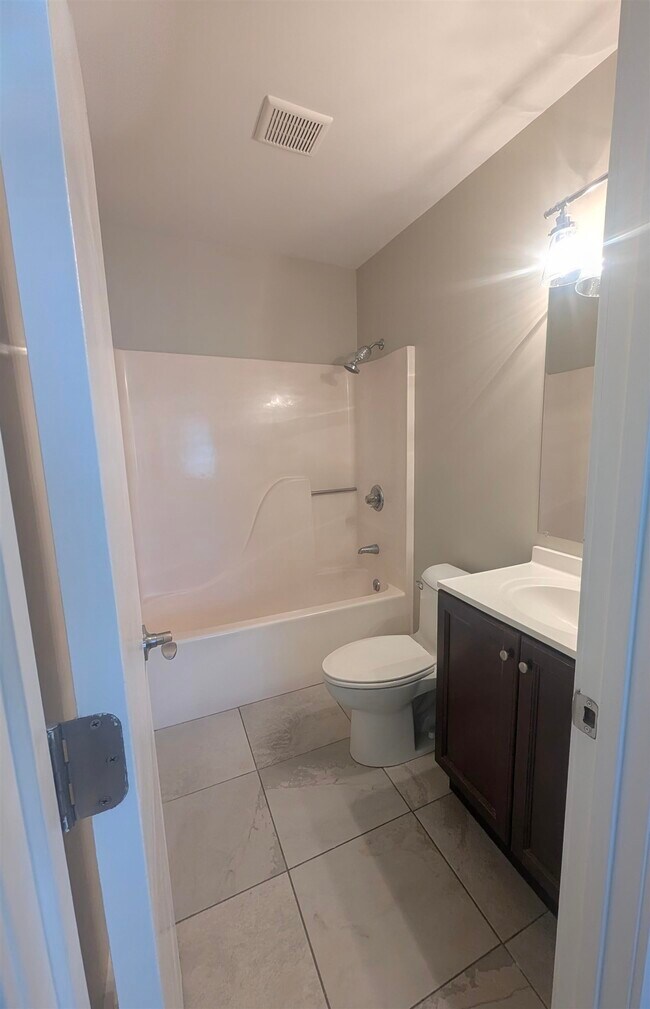 Building Photo - 4489 Little River Inn Ln