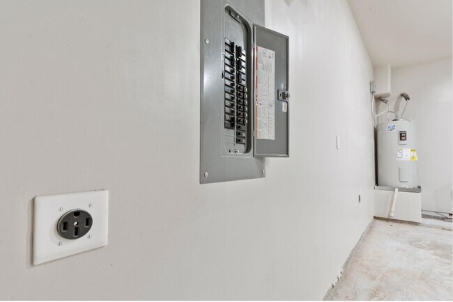 Building Photo - 14130 Cashel Forest Dr