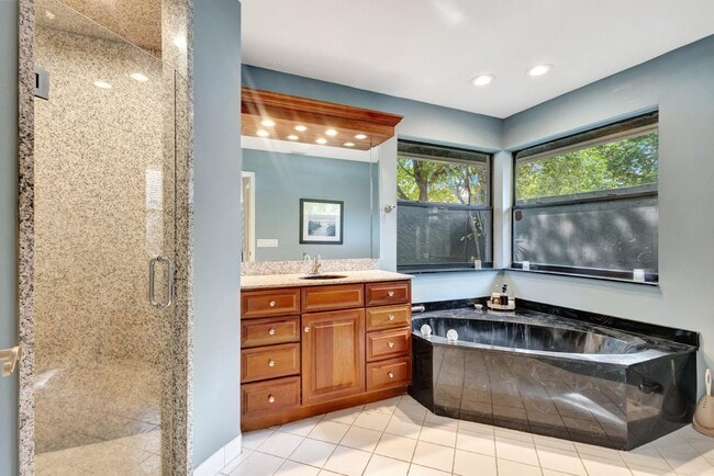 Building Photo - 14515 Horseshoe Trce