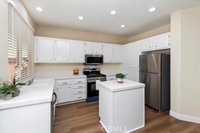 Building Photo - 22695 Passionflower Ct