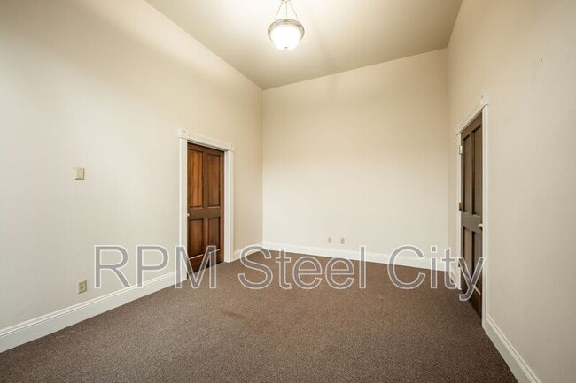 Building Photo - 226-228 S Union Ave