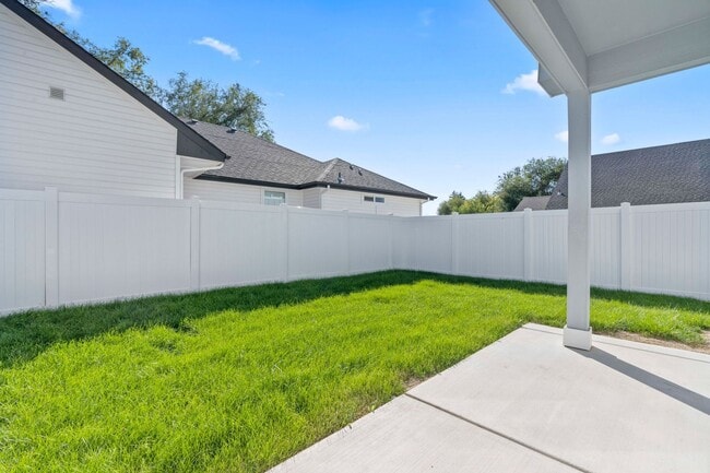 Building Photo - GORGEOUS Duplex in Payette w/3 Bedrooms & 2.5 Baths