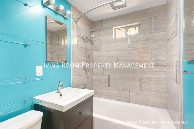 Building Photo - 8414 N Peninsular Ave