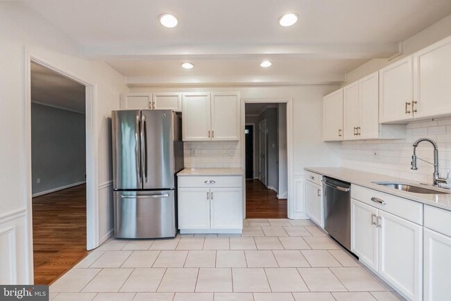 Building Photo - 6704 Buttermere Ln