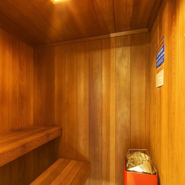 Building Photo - 880 NE 69th St