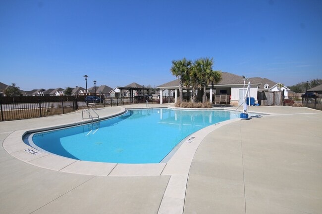 Building Photo - Stunning Modern 4-Bed, 2-Bath Home in Arbor Ridge – High Ceilings, Open Floor Plan, Granite Kitch...