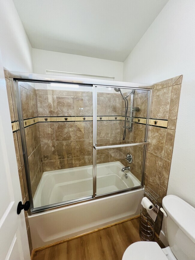 Building Photo - 24555 Camino Meridiana