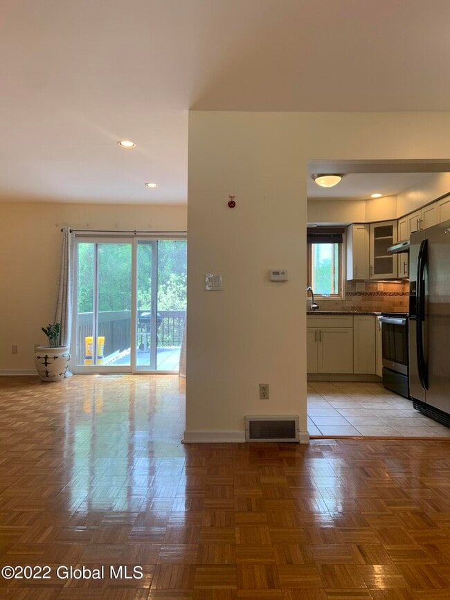 Building Photo - 46 Velina Dr