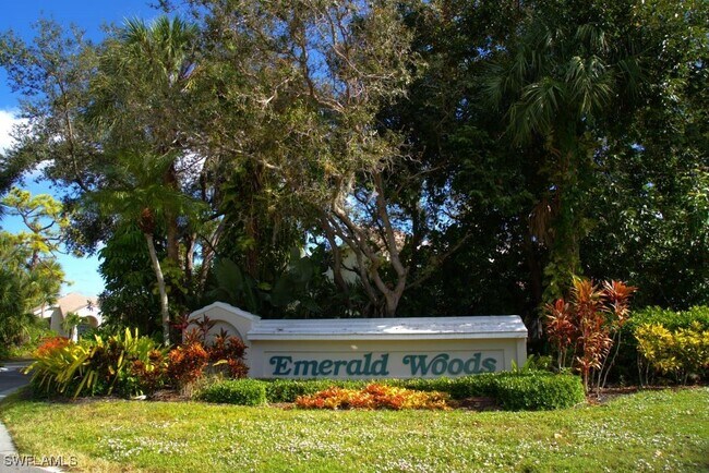 Building Photo - 79 Emerald Woods Dr