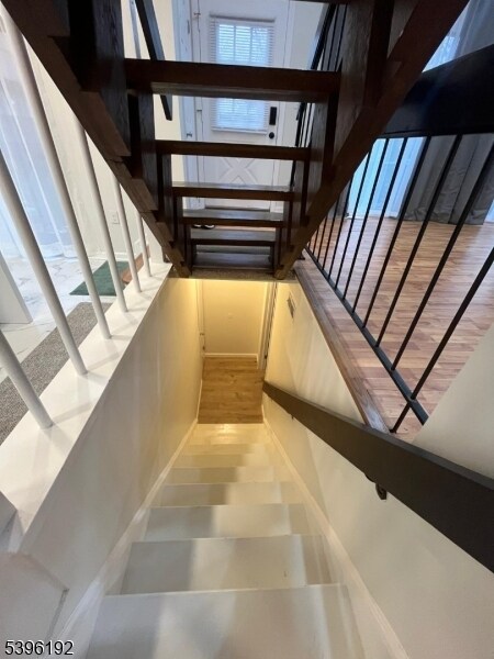 Building Photo - 118 Bluebird Dr