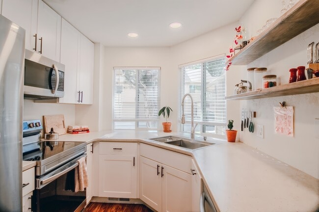 Building Photo - 4145 Autumn Heights Dr