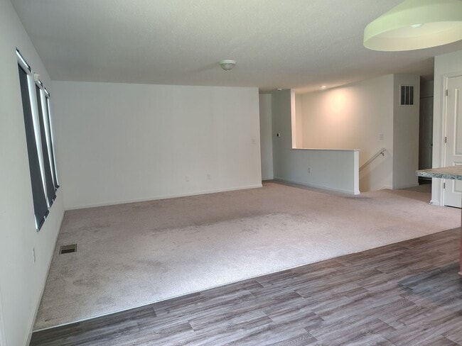 Building Photo - 1458 Catford Ct