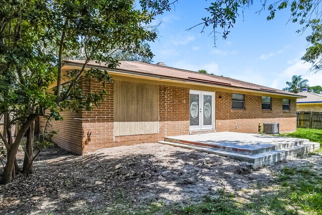 Building Photo - 1540 Derringer Rd